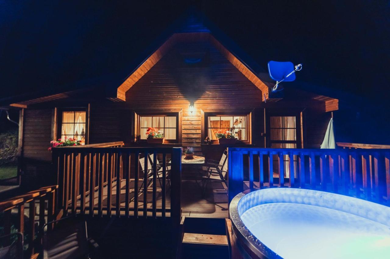 Sovia Wellness Chata S Jacuzzi Kadou A Saunou, Cingov Smizany Luaran gambar