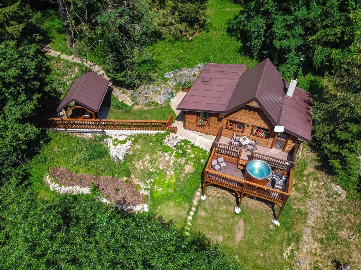 Sovia Wellness Chata S Jacuzzi Kadou A Saunou, Cingov Smizany Luaran gambar
